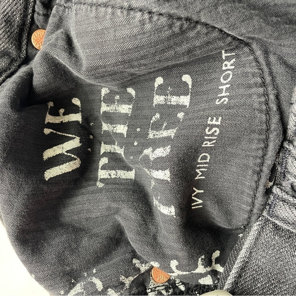 We The Free Ivy Mid-Rise Shorts Black Rigid Denim mid-rise Button Fly 30 - Picture 9 of 9